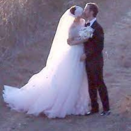 Anne Hathaway and Adam Shulman married in 2012.